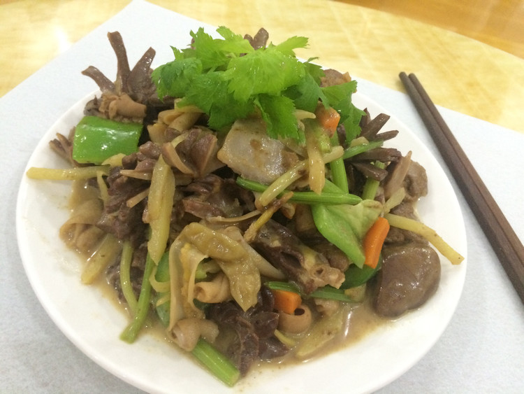 家常酸辣鸡杂的做法