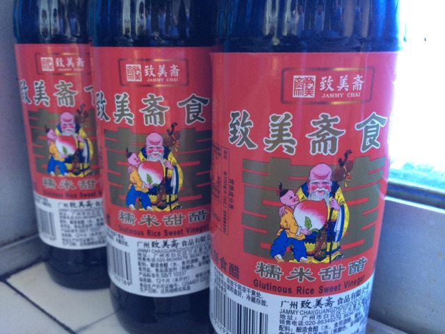 猪脚姜醋的做法图解4