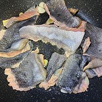 酱烧三文鱼皮的做法图解2