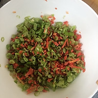 蔬菜饼子的做法图解1