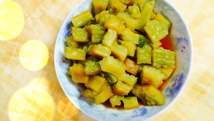 凉拌苦瓜（超适合闷热的夏季）