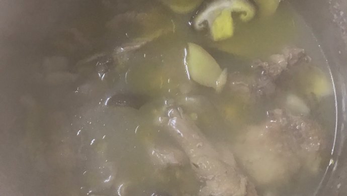 菌菇鸡汤