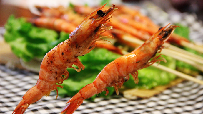 大人小孩都喜欢——竹签烤虾