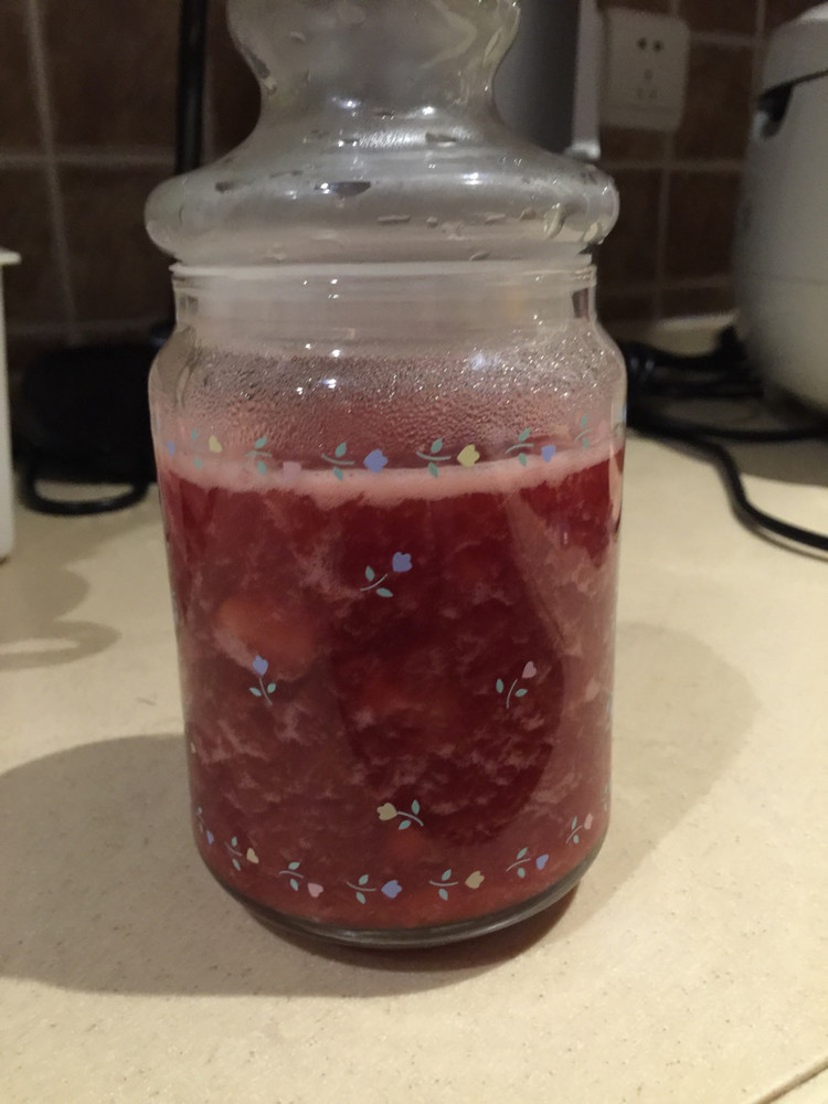 解救草莓的好办法一一一自制草莓酱的做法