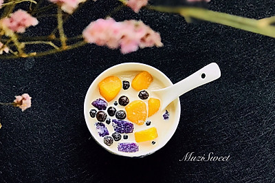 黑糖撞奶珍珠芋圆