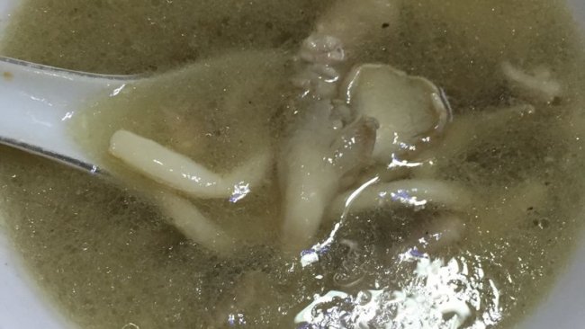 袖珍菇肉片汤的做法