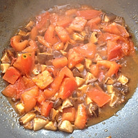 番茄香菇炖豆腐的做法图解3