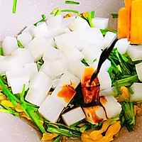 #以美食的名义说爱她#爱她 韭菜麻腐添榨菜的做法图解8