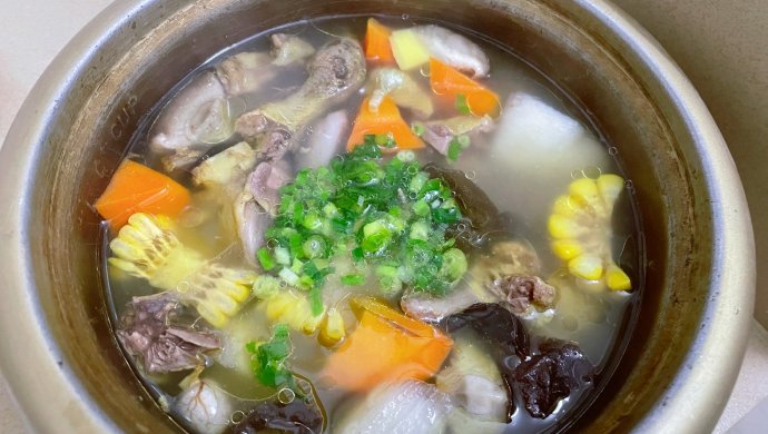 鹌鹑山药鲜蔬汤（2人食）