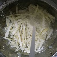 香菇酱拌苦笋的做法图解6