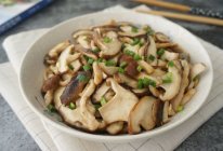 香菇炒肉丝的做法