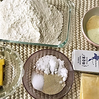 超级松软的水种鲜奶芝士吐司的做法图解1