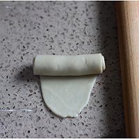 争做一颗有丰富内涵的～蛋黄酥的做法图解9
