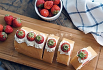 草莓鲜奶蛋糕卷的做法