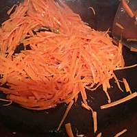 胡萝卜炒鸡丝～美味家常菜的做法图解6