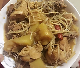 鸡肉炖土豆金针菇的做法