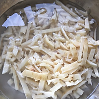 滑炒藕片的做法图解2