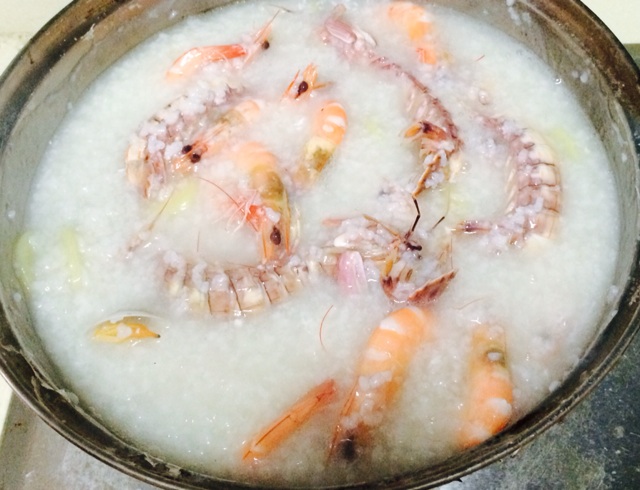 一品鲜潮汕海鲜粥|嫩粥底快速熬制|养老公不重样的做法图解5