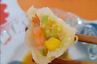 西葫芦鸡蛋虾仁水饺
