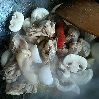 原味鲍菇炖鸡的做法图解5