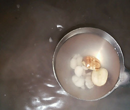 排骨芡实莲子汤，孕妇下火汤（孕妇菜谱）的做法
