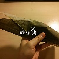 【培根香菇豌豆粽子】龙舟形包法2的做法图解7