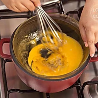 芒果慕斯蛋糕的做法图解3