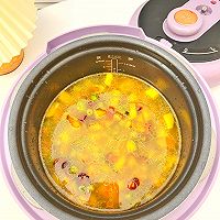好吃到要舔锅的南瓜腊肠焖饭的做法图解4