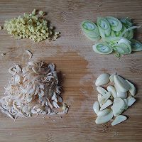 菠菜疙瘩汤的做法图解1