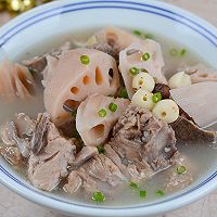 #龙年好运来 乐享豪吉味#猪脊骨双莲汤的做法图解6