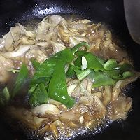 #天猫美味妙妙屋#营养又美味平菇青椒炒鸡蛋的做法图解7