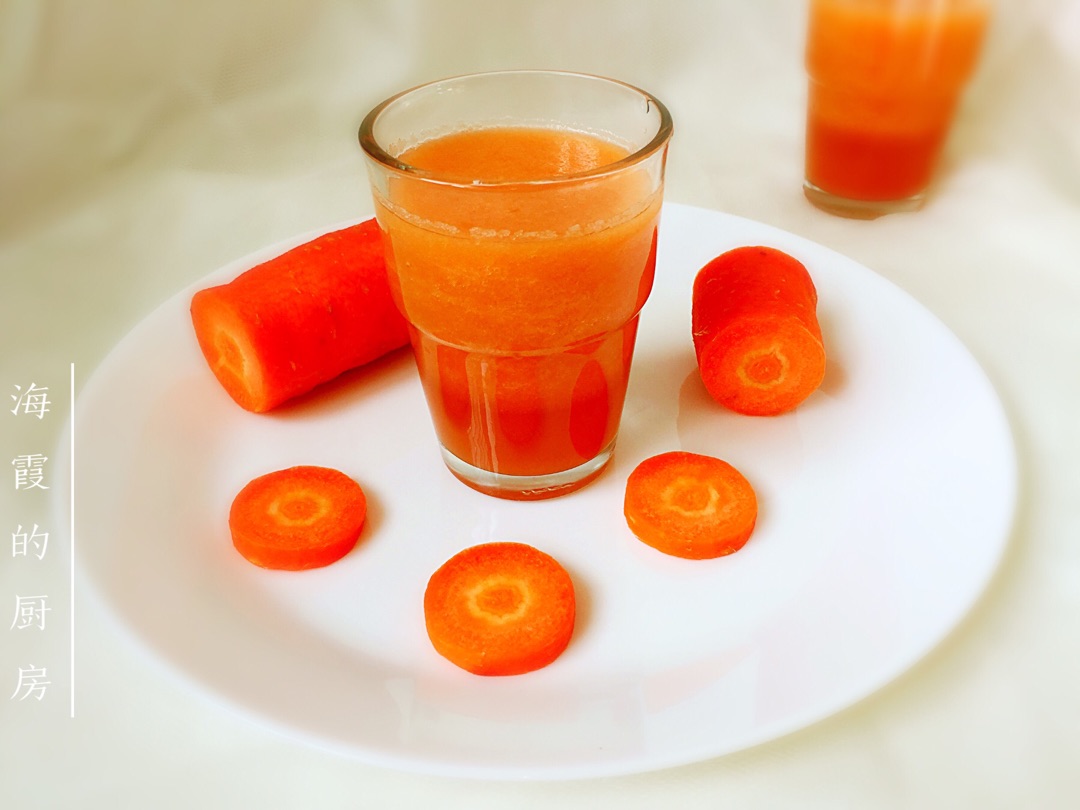 胡萝卜苹果汁怎么做_胡萝卜苹果汁的做法_圆圆开心厨房_豆果美食