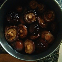 香菇肉酱的做法图解1