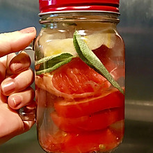排毒 去水肿 西红柿葡萄柚超代谢水