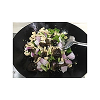 木耳青椒炒鸡胸肉的做法图解10