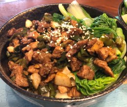 青椒肉丁面的做法