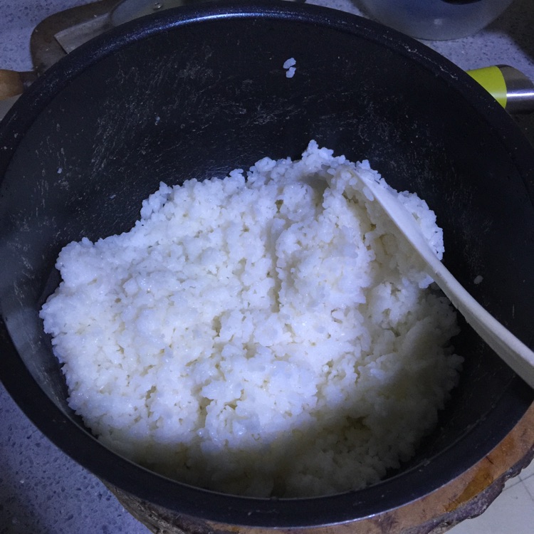 【佳佳姐の餐】虾仁咖喱炒饭的做法图解4