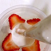 草莓慕斯的做法图解7
