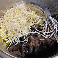 飞起来的肥肠鸡的做法图解5