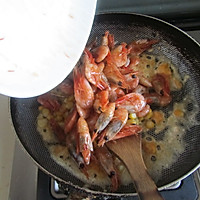 金沙玉米虾的做法图解7
