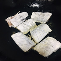 #家乡年味 鲜才够味#红烧带鱼的做法图解3