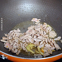 家常开胃菜，眉豆炒肉的做法图解3