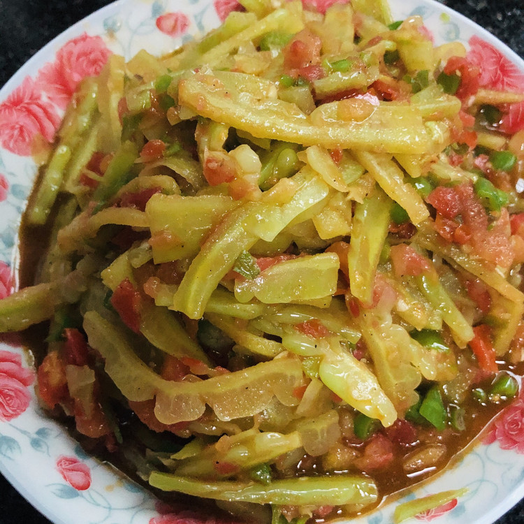 家常菜&西红柿炒苦瓜的做法