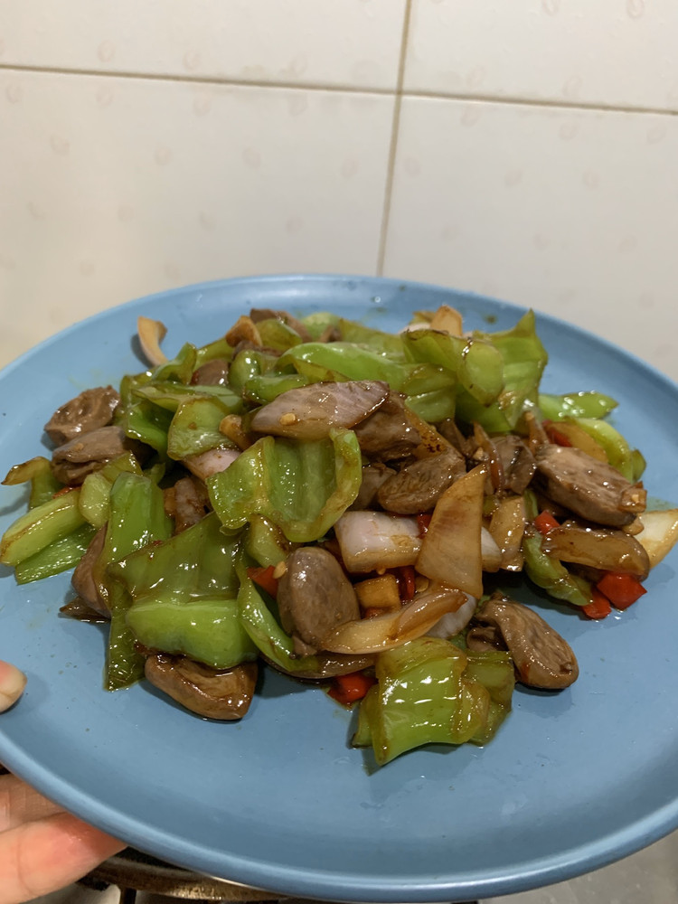 青椒炒鸡心的做法