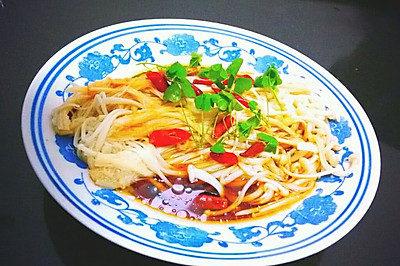 凉拌金针菇