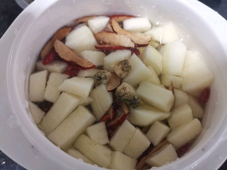 陈皮百合苹果汤的做法