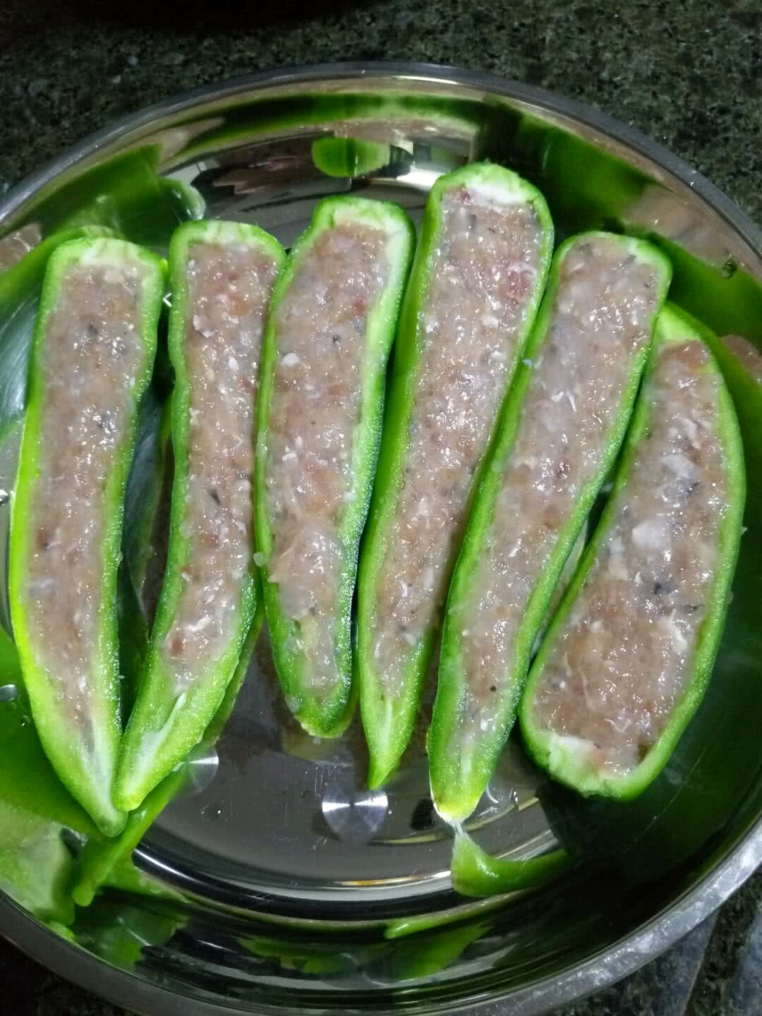 青椒酿肉怎么做_青椒酿肉的做法_豆果美食