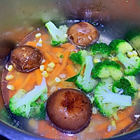 #合理膳食 营养健康进家庭#低脂健康的时蔬鸡肉饼的做法图解2