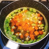 鸡胸肉毛豆时蔬杂烩的做法图解2