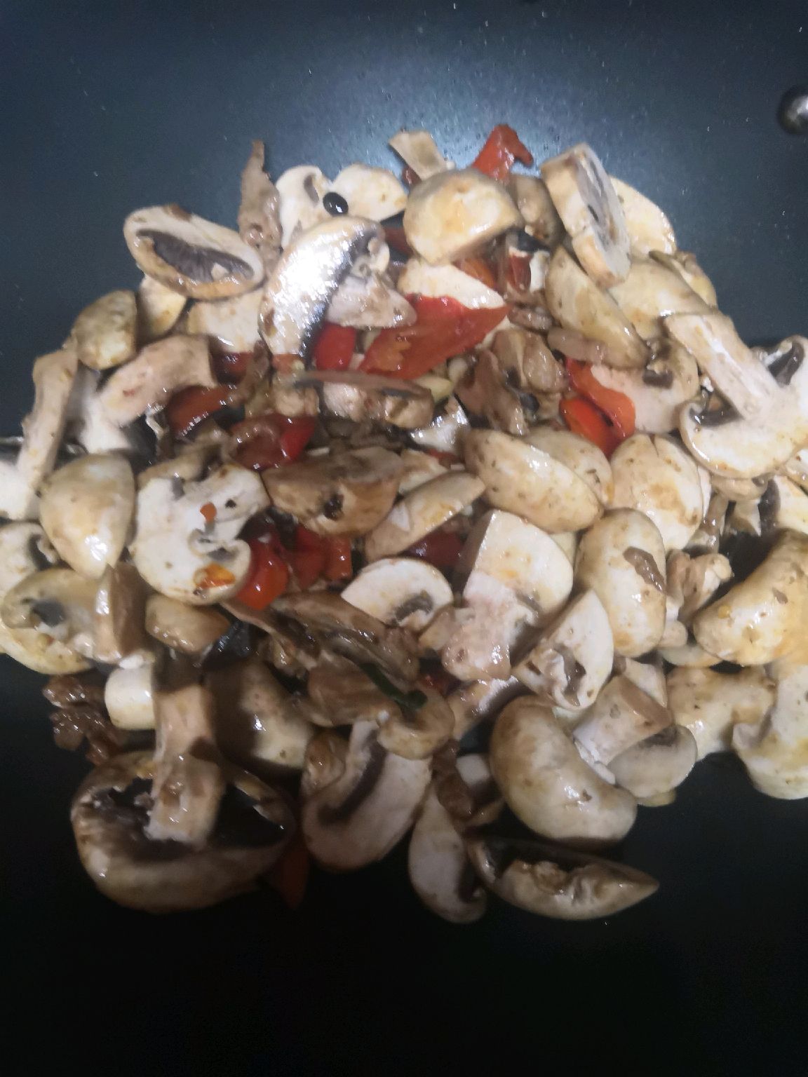 肉丝炒蘑菇怎么做_肉丝炒蘑菇的做法_豆果美食